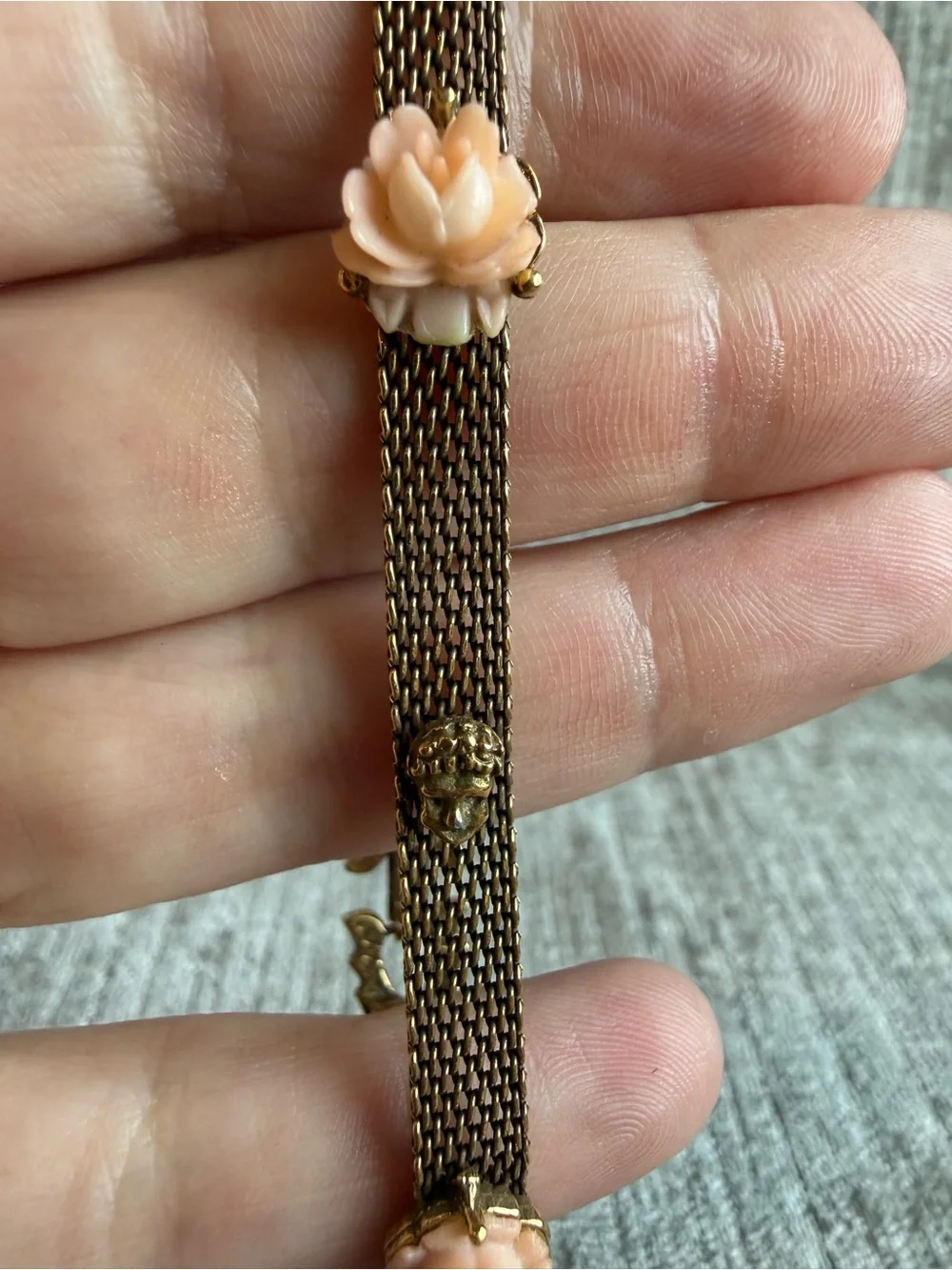 Goldette NY Gold Tone Mesh Bracelet Pink Carved Rose Floral